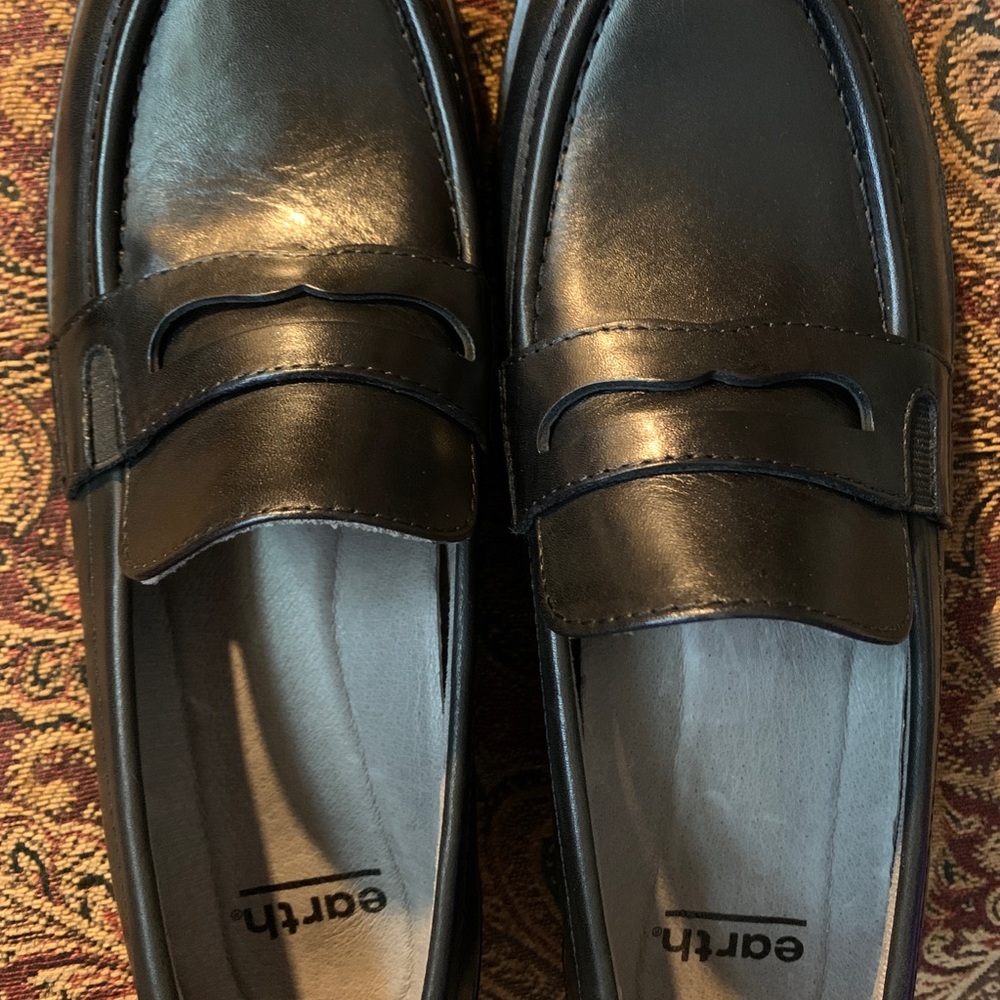 Earth Avani 2 Barcelona loafer